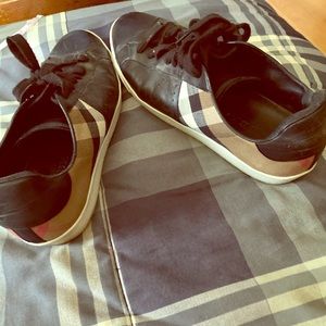 Burberry men’s shoes size 46